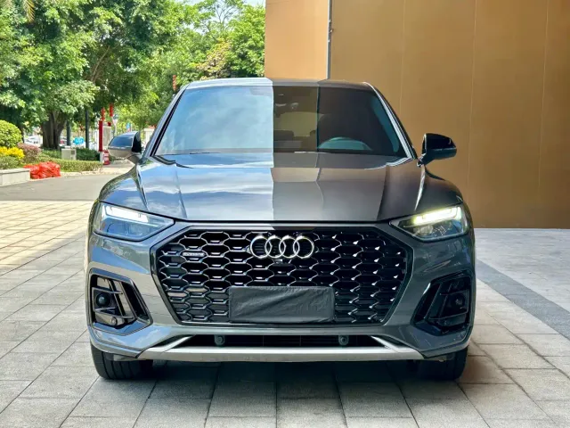 Audi Q5L Sportback — Фото автомобиля 2