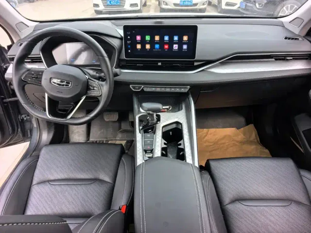 Geely Xingrui — Фото автомобиля 9