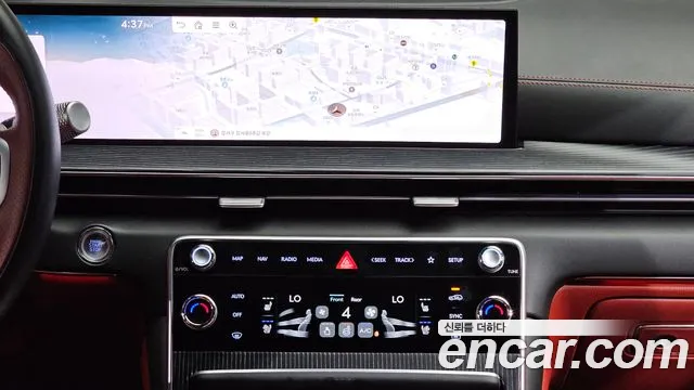 Genesis GV80 — Фото автомобиля 16