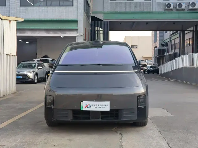 Li Auto MEGA — Фото автомобиля 2