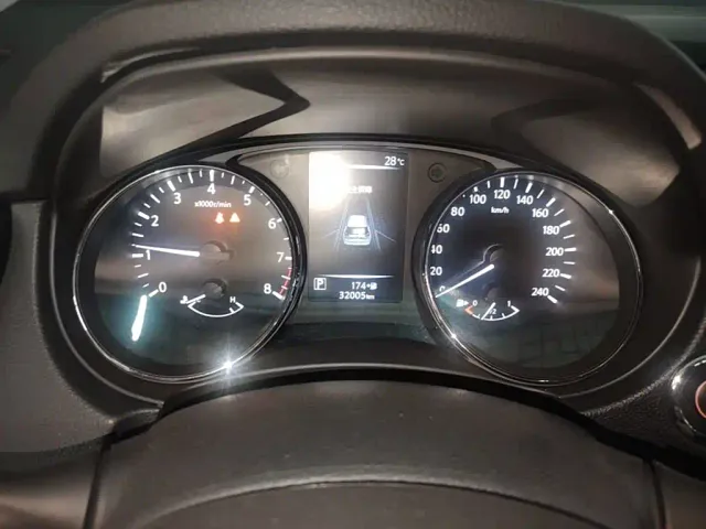 Nissan X-Trail — Фото автомобиля 11