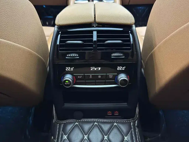 BMW 6 Series Gran Turismo — Фото автомобиля 11
