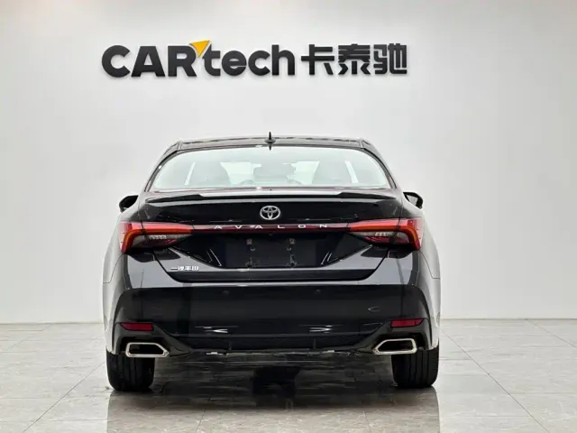 Toyota Avalon — Фото автомобиля 4