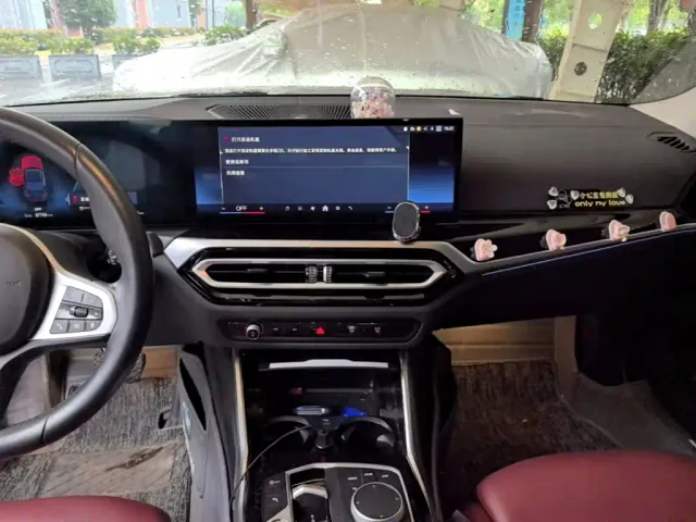BMW i3 — Фото автомобиля 12