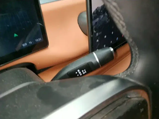 Leapmotor C10 — Фото автомобиля 13