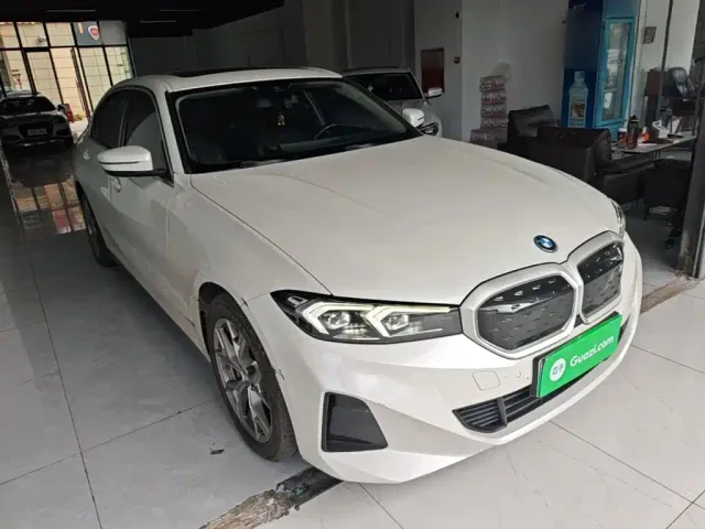 BMW i3 — Фото автомобиля 3