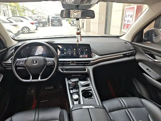 Changan CS75 Plus — Фото автомобиля 9