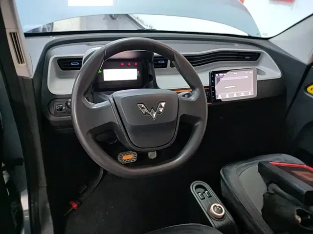 Wuling Hongguang Mini EV — Фото автомобиля 9