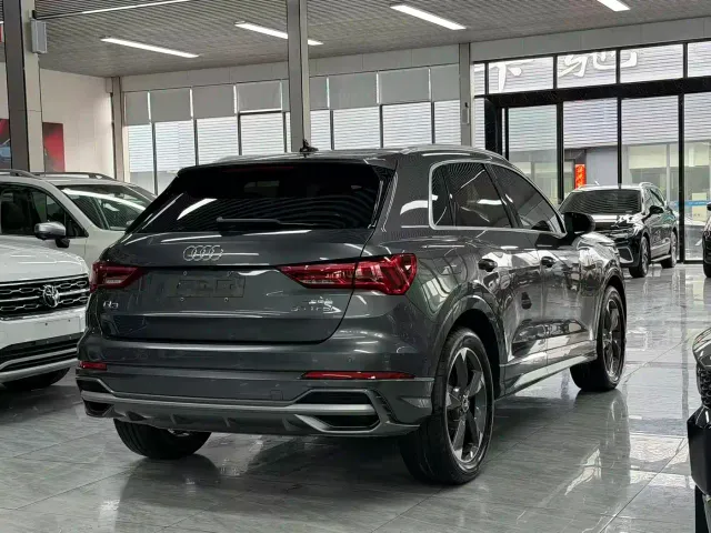 Audi Q3 — Фото автомобиля 12