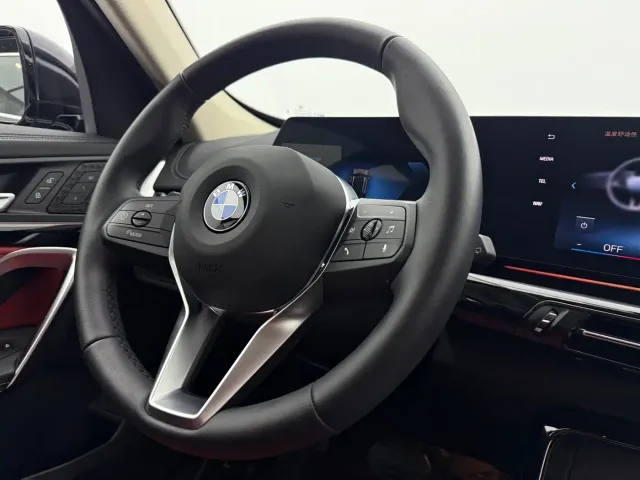 BMW X1 — Фото автомобиля 12