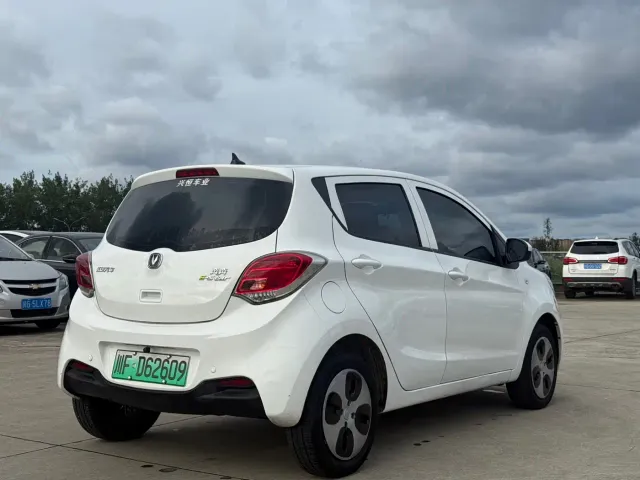 Changan Benben E-Star — Фото автомобиля 7