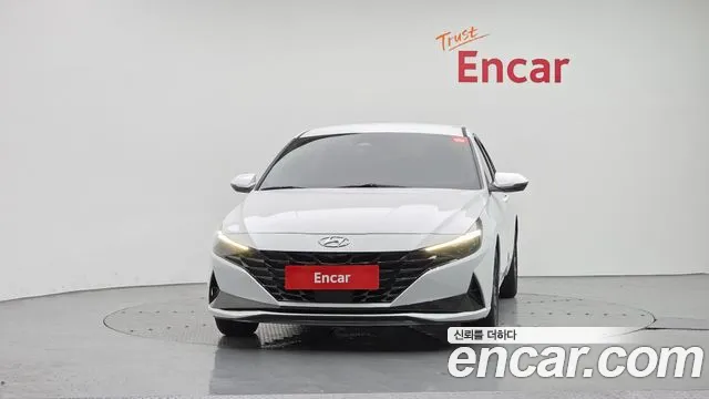Hyundai AVANTE Avante (CN7) — Фото автомобиля 3