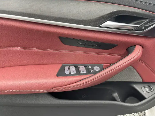 BMW 5 Series — Фото автомобиля 4