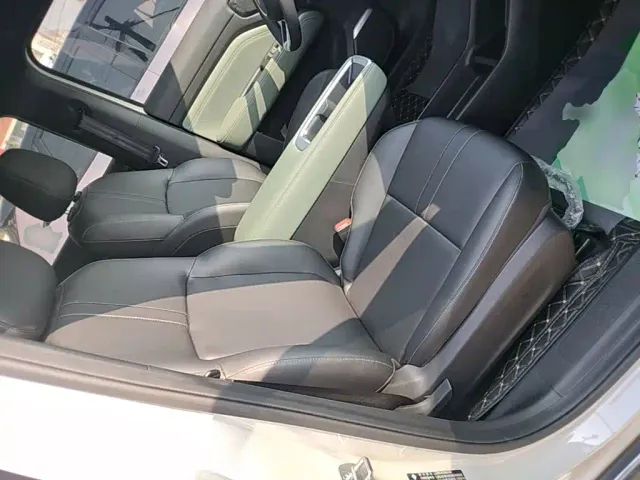 Baojun Yep Plus — Фото автомобиля 24