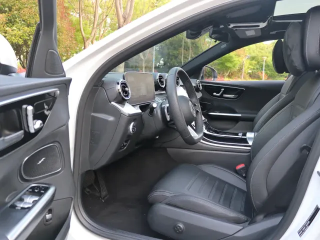 Mercedes-Benz C-Class — Фото автомобиля 11