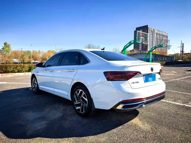 Volkswagen Sagitar — Фото автомобиля 4
