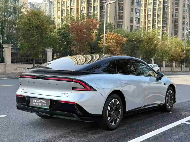 Xpeng P7+ — Фото автомобиля 4
