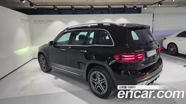Mercedes-Benz GLB-Class X247 — Фото автомобиля 3