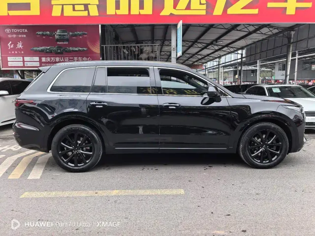 Li Auto ONE — Фото автомобиля 4