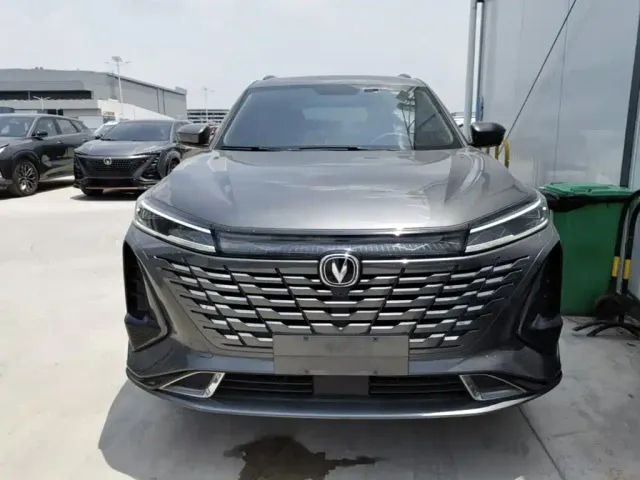 Changan CS75 Plus — Фото автомобиля 2