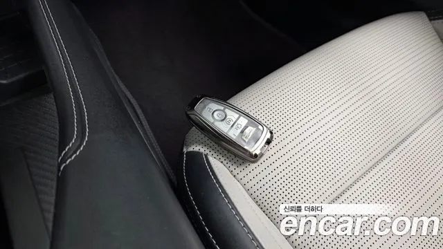 Ford Mustang Mustang 7 поколение 5.0 GT Premium Купе — Фото автомобиля 24