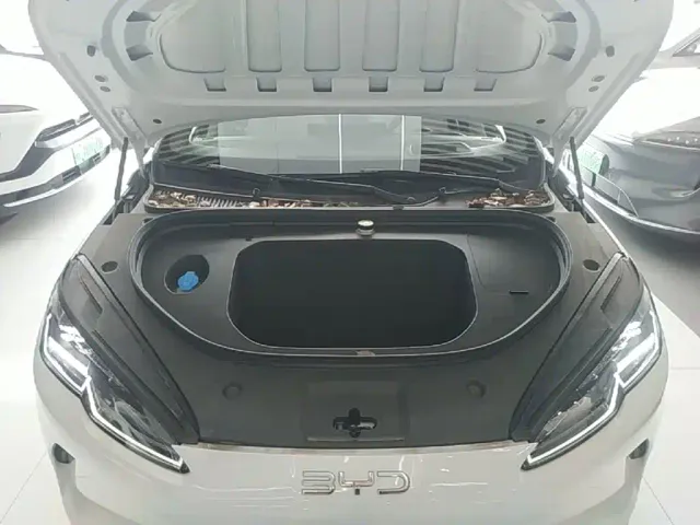 BYD Seal 06 — Фото автомобиля 19