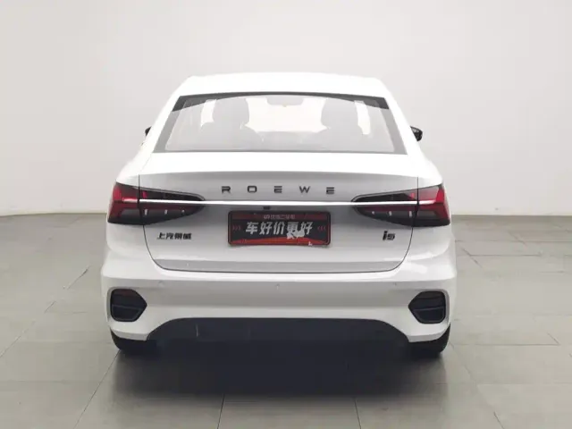 Roewe i5 — Фото автомобиля 4