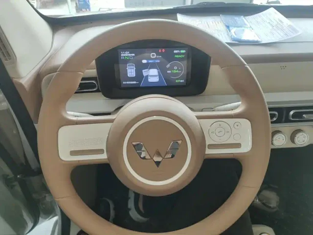 Wuling Hongguang Mini EV — Фото автомобиля 10