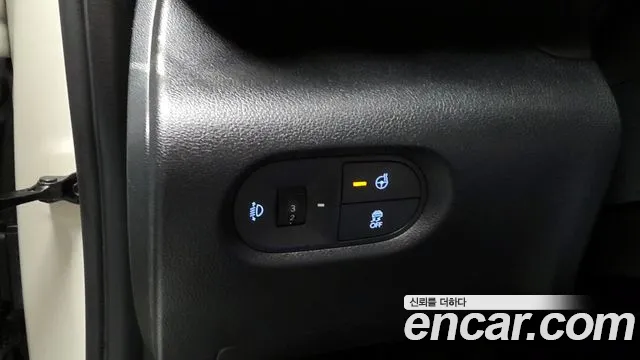 Hyundai Casper Casper Essential — Фото автомобиля 16
