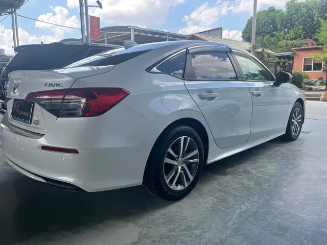 Honda Civic — Фото автомобиля 5