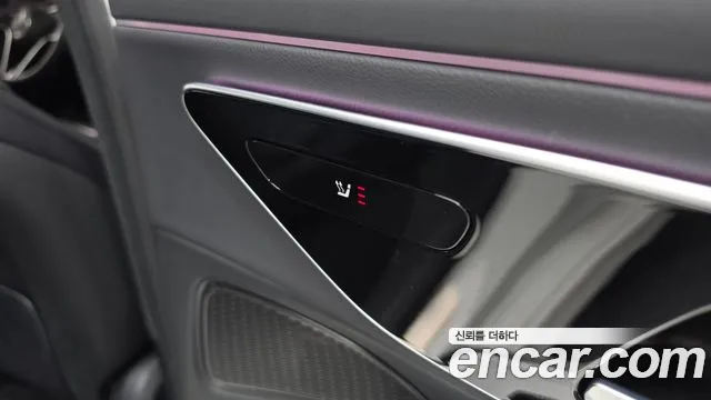 Mercedes-Benz E-Class — Фото автомобиля 27