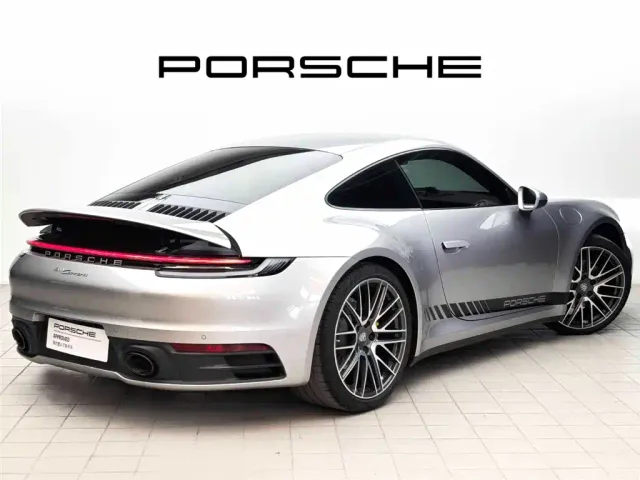Porsche 911 — Фото автомобиля 4