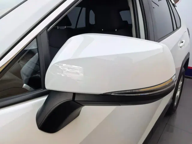 Toyota RAV4 — Фото автомобиля 22