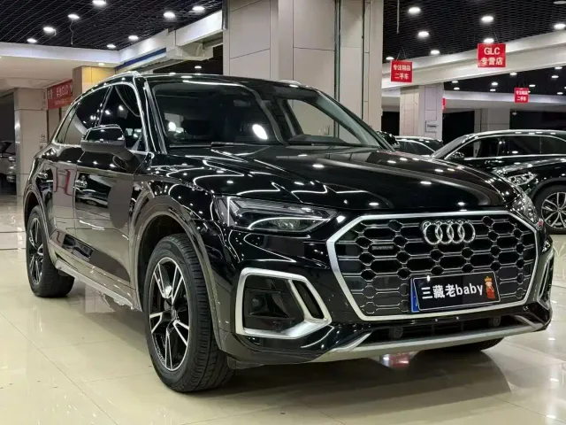 Фотография автомобиля — Audi Q5L