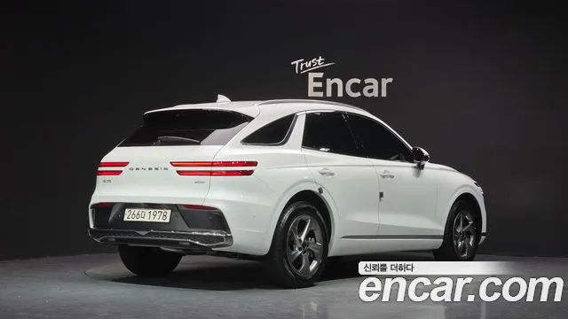 Genesis GV70 2.5T Бензин AWD — Фото автомобиля 2