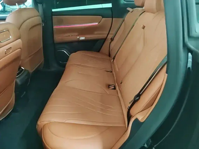 Changan Qiyuan Q07 — Фото автомобиля 16