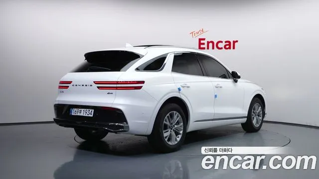 Genesis GV70 — Фото автомобиля 2