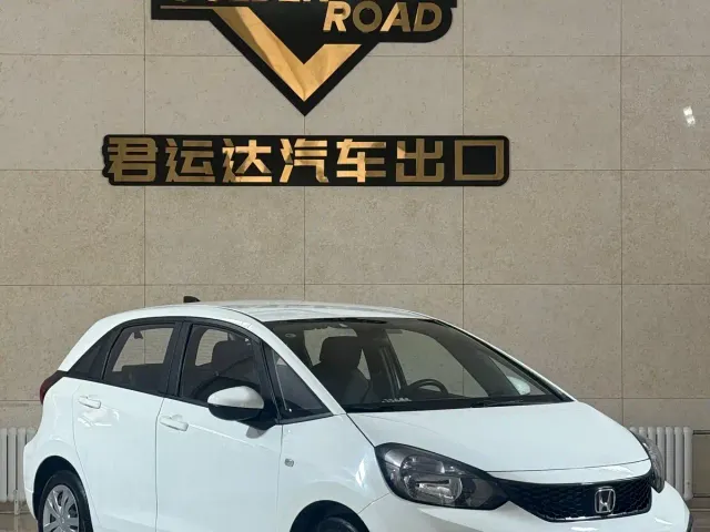 Honda Fit — Фото автомобиля 2