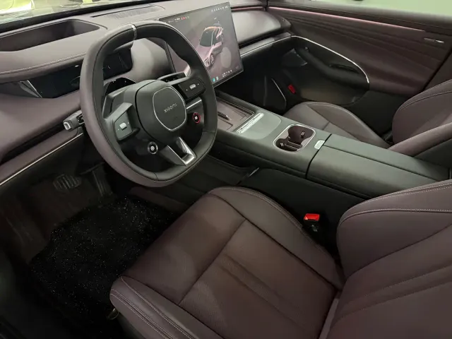 Xiaomi SU7 — Фото автомобиля 2