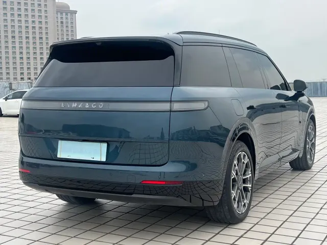 Lynk & Co 900 — Фото автомобиля 6