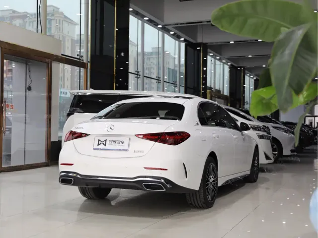 Mercedes-Benz C-Class — Фото автомобиля 16