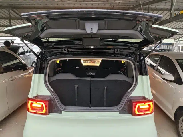 Wuling Hongguang Mini EV — Фото автомобиля 18