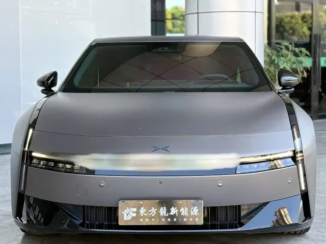 Xpeng P7 — Фото автомобиля 2