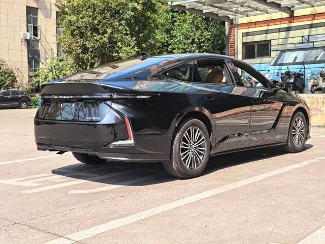 Lexus ES — Фото автомобиля 15