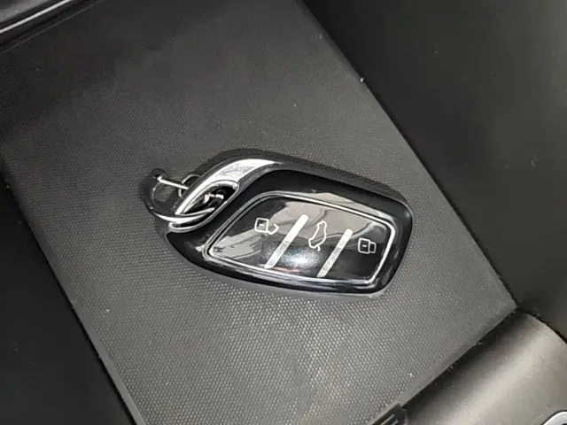 Roewe i5 — Фото автомобиля 8