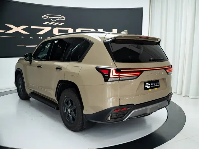 Lexus LX — Фото автомобиля 26