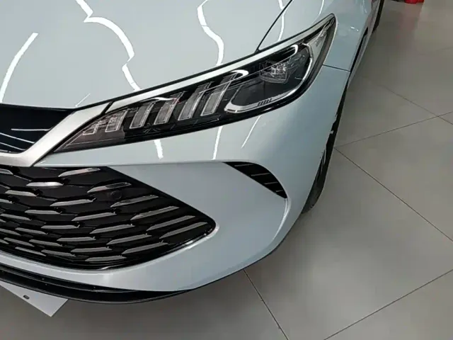 BYD Qin PLUS — Фото автомобиля 23