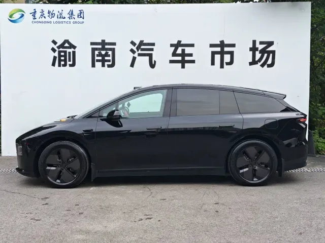 Li Auto i6 — Фото автомобиля 4