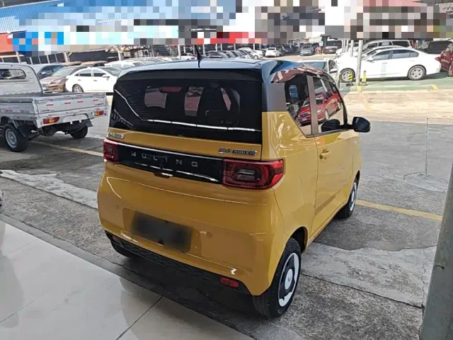 Wuling Hongguang Mini EV — Фото автомобиля 6