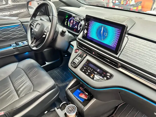 Honda Elysion — Фото автомобиля 17